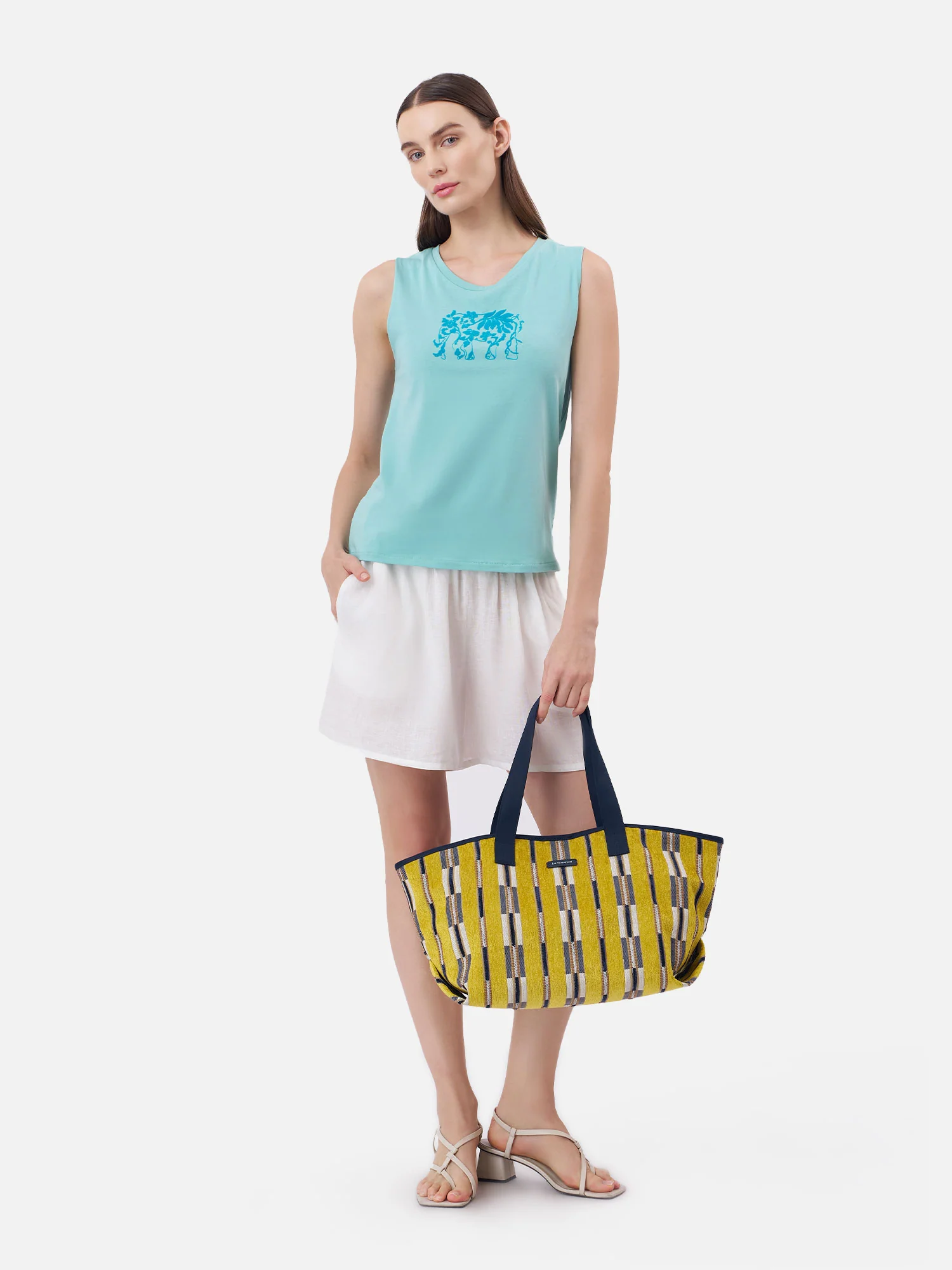 Anin Chenille Capri Beach Bag - Image 5