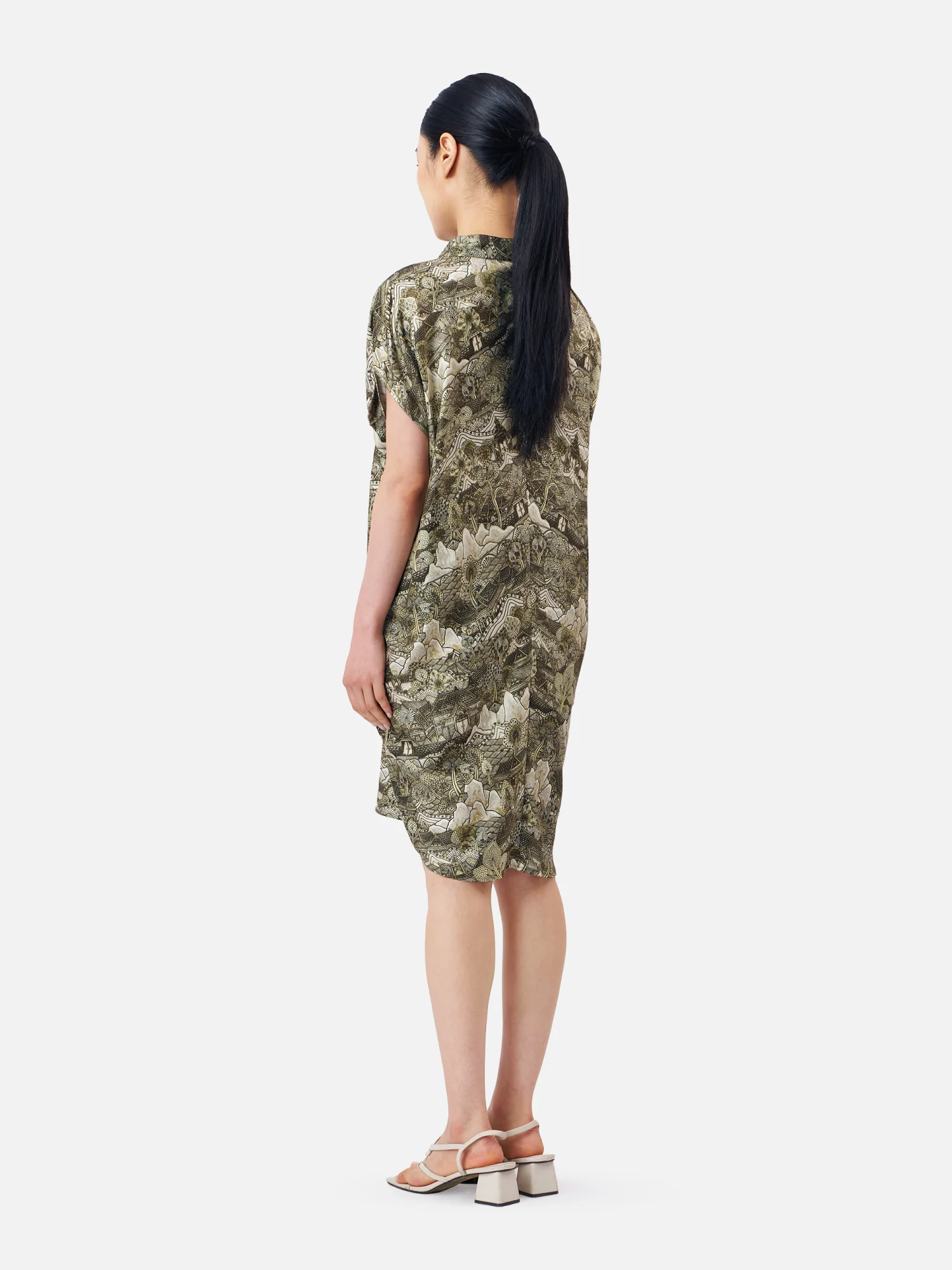 Ayothaya Kingdom Oversized Dress - Image 4