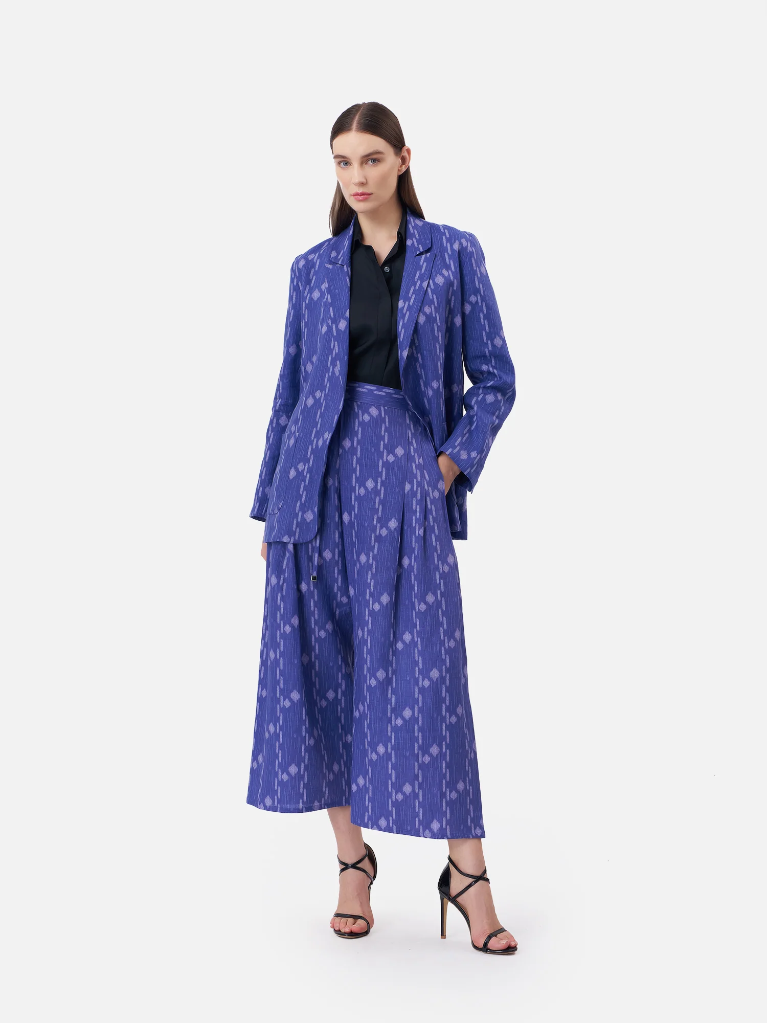 Chiang Dao Linen Jacket - Image 3