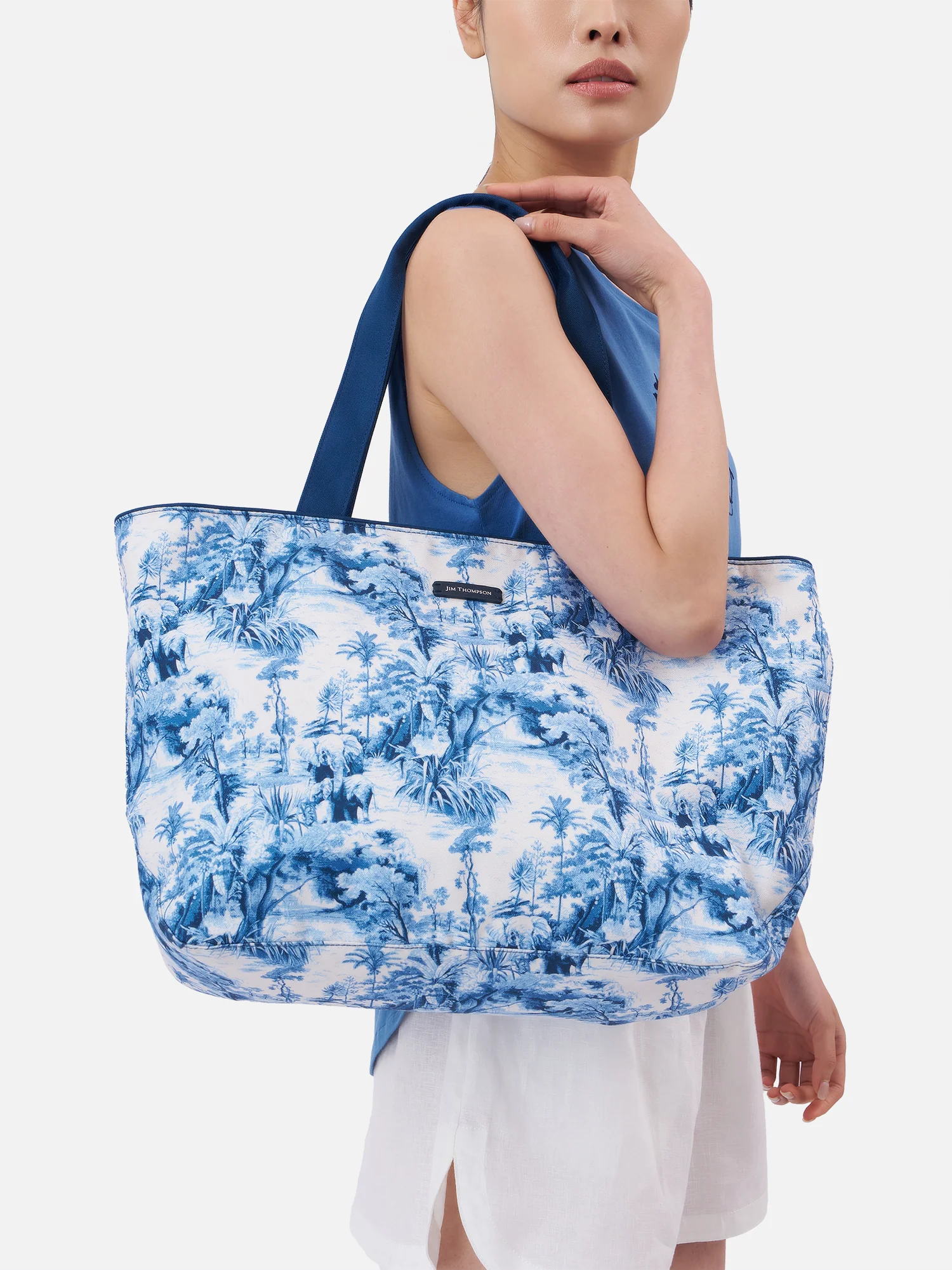Elephant Amour Bondi Canvas Tote - Image 2