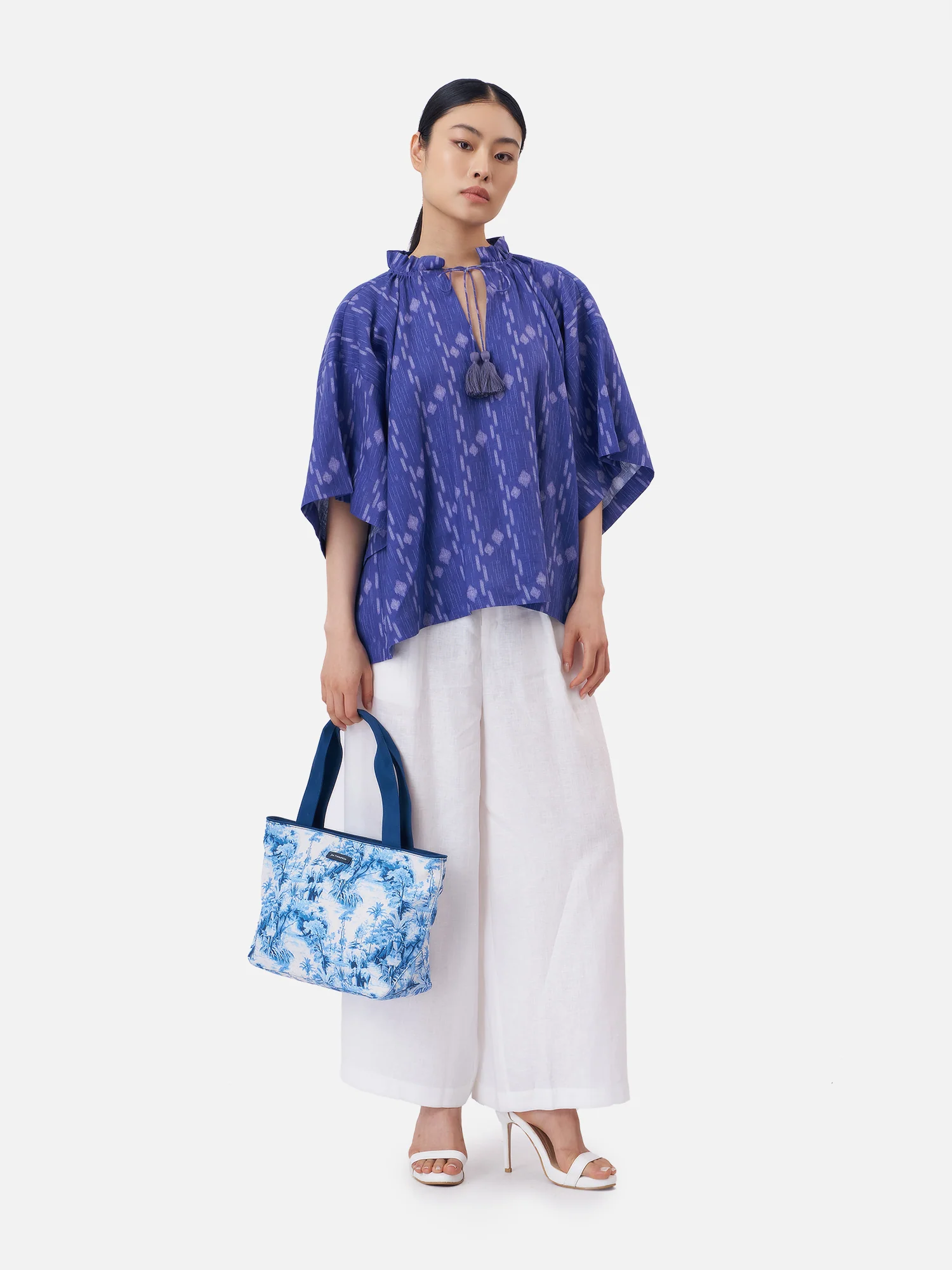 Elephant Amour Dickson Canvas Tote - Image 4