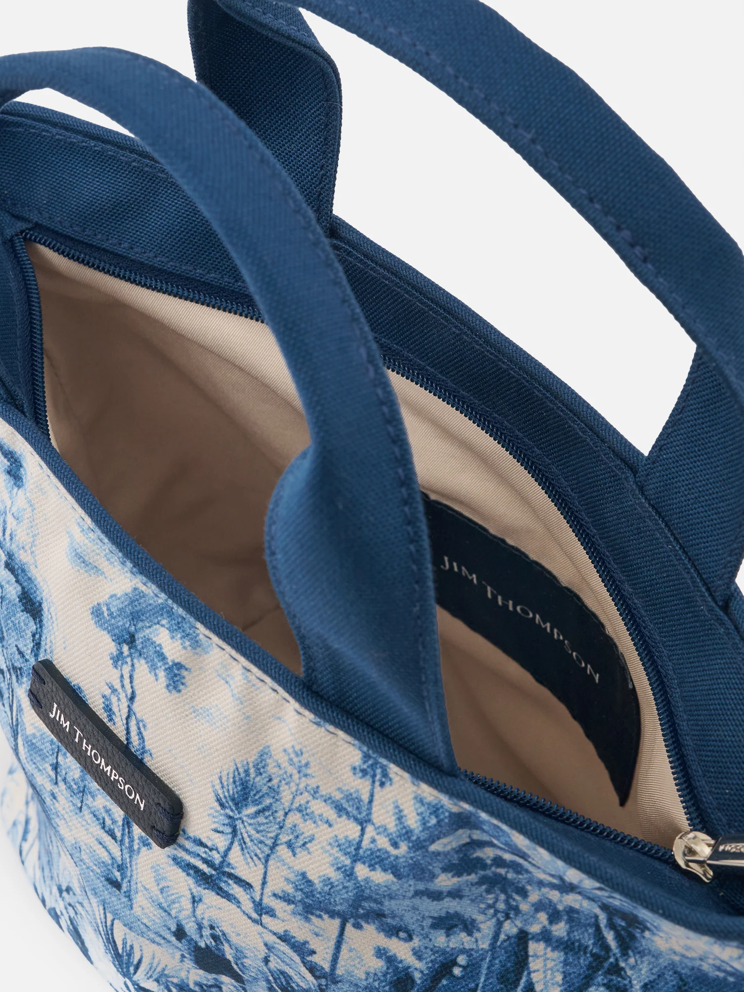 Elephant Amour Elwood Canvas Tote - Image 4