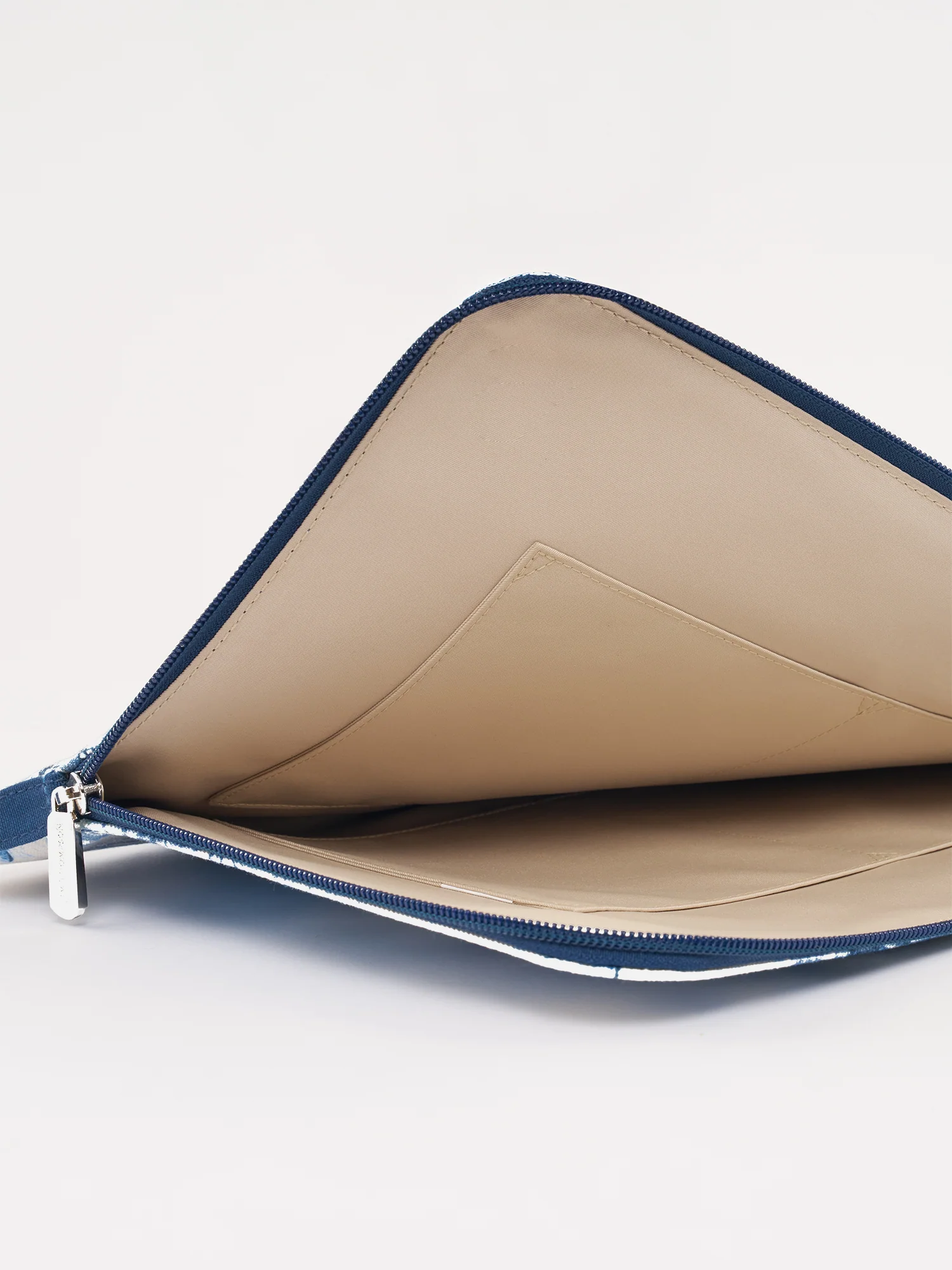 Elephant Amour Lotus Bag - Image 2