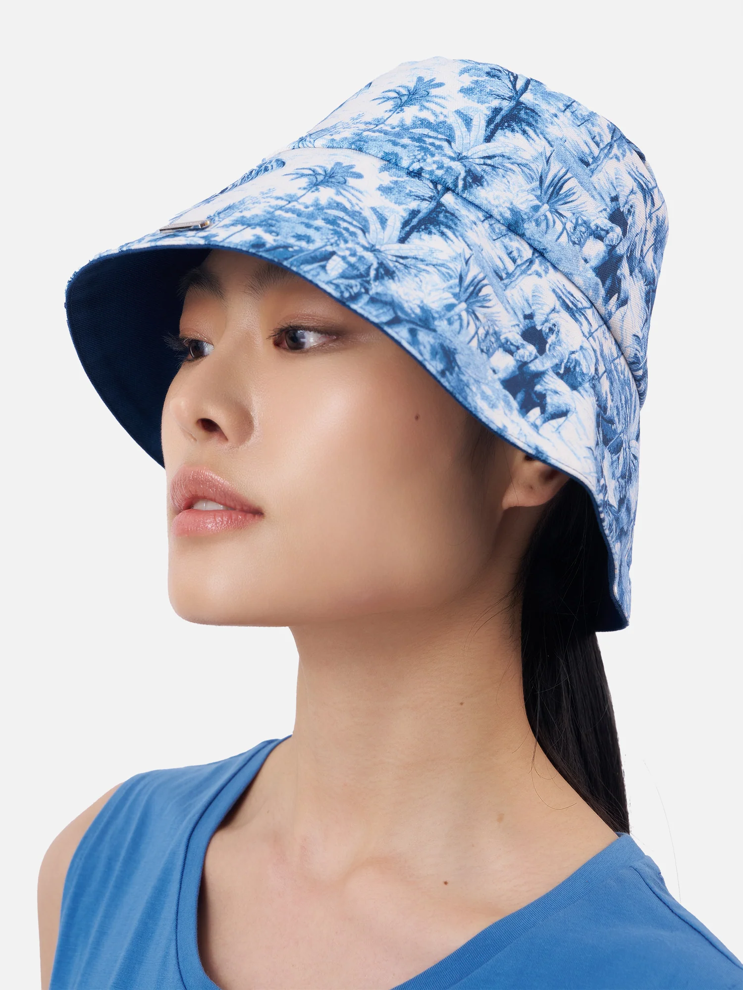 Elephant Amour Reversible Bucket Hat - Image 2