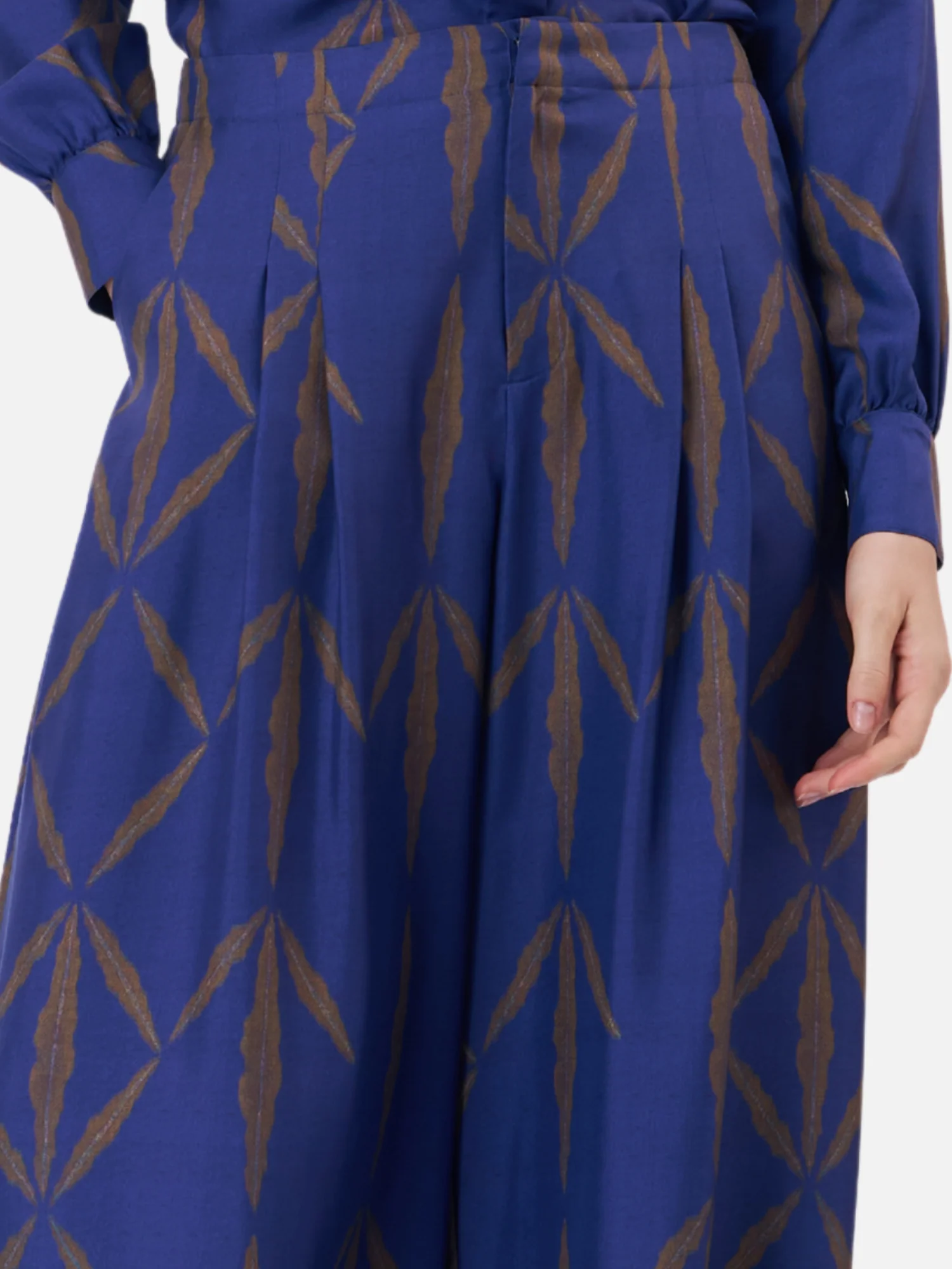 Double Pleat Silk Trousers - Image 3