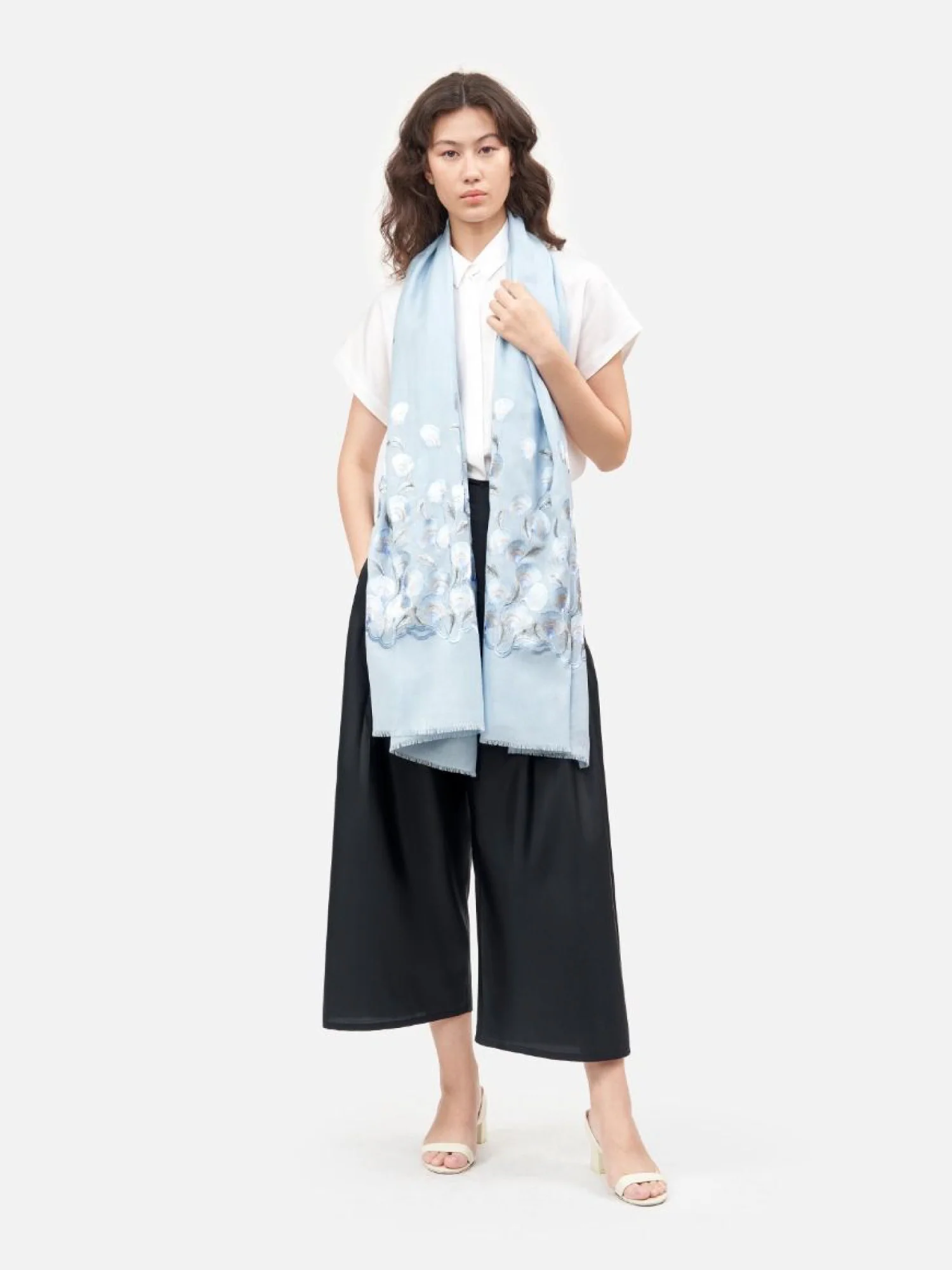 Floral Embroidery Wool Stole - Image 5