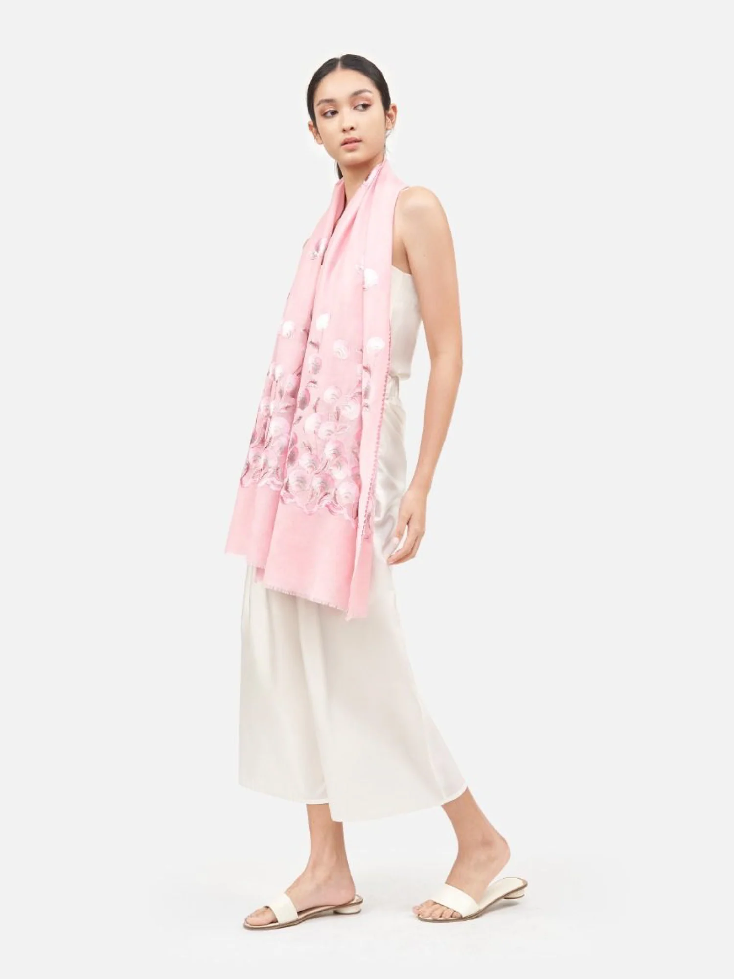Floral Embroidery Wool Stole - Image 7