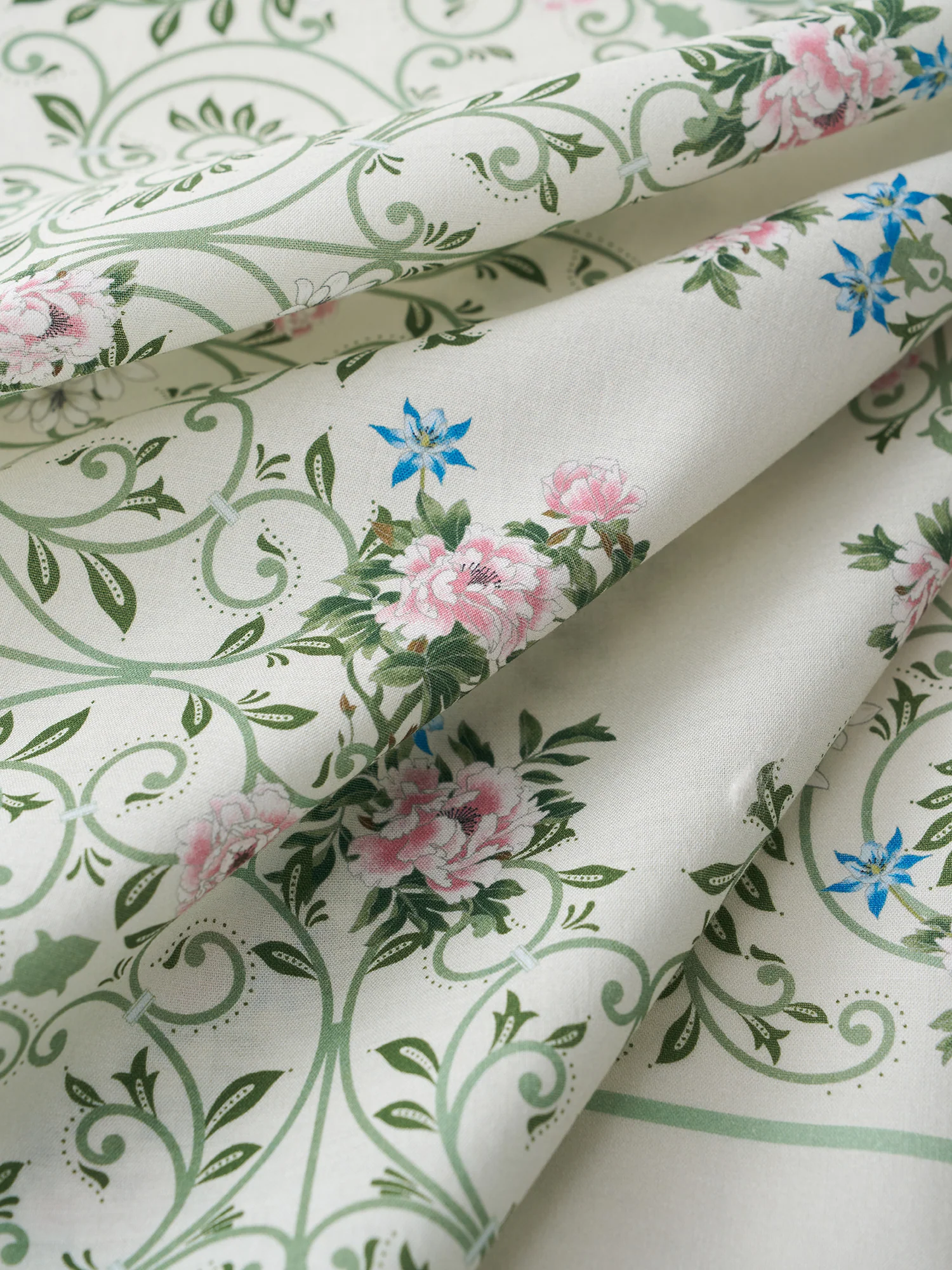 Iron Garden Cotton Napkin - Image 2