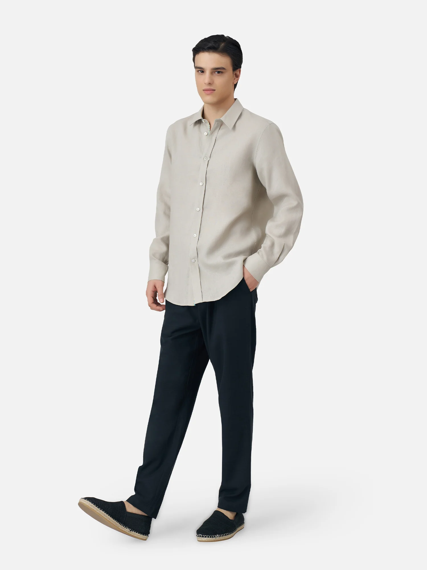 Kanthamat Classic Long Sleeve Linen Shirt - Image 5