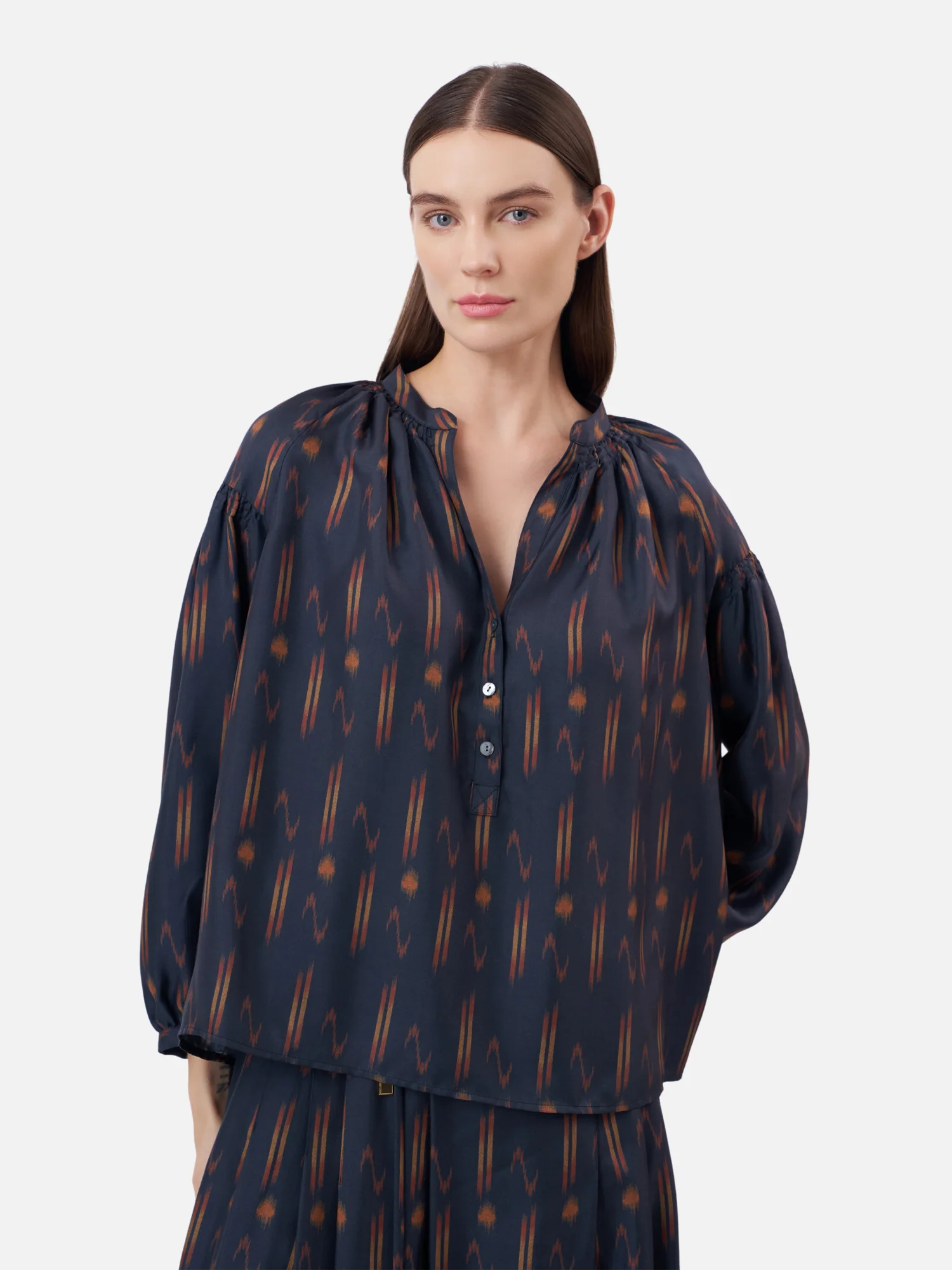 Mae Rim Gather Raglan Blouse - Image 3