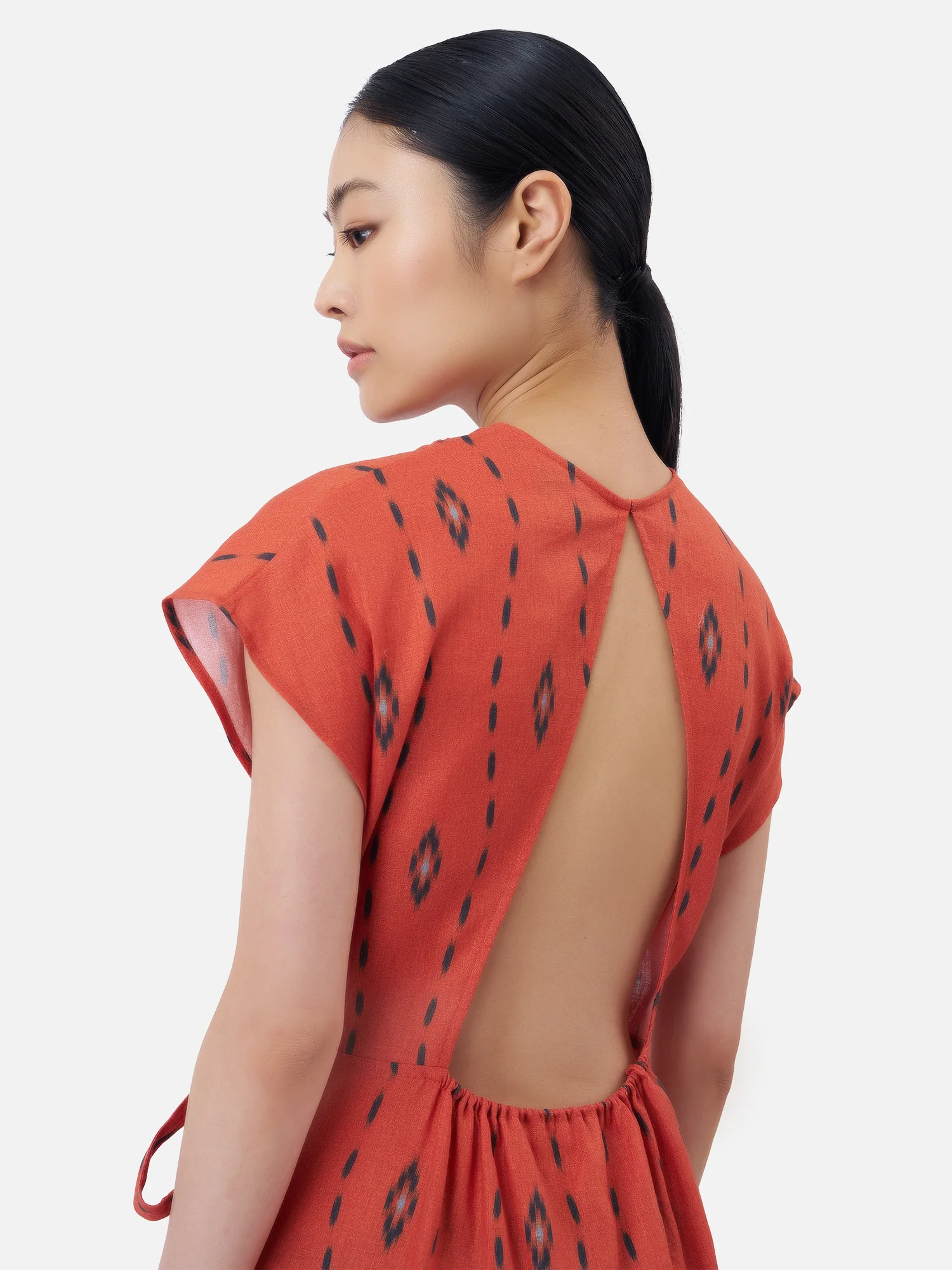 San Sai Linen Open Back Wrap Kaftan - Image 3